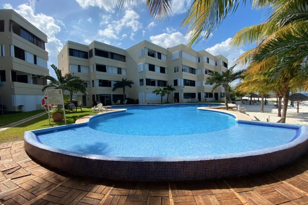 Oceanfront Condo Bm By Andiani Cancun Exterior photo
