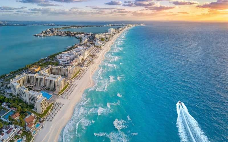 Oceanfront Condo Bm By Andiani Cancun Exterior photo